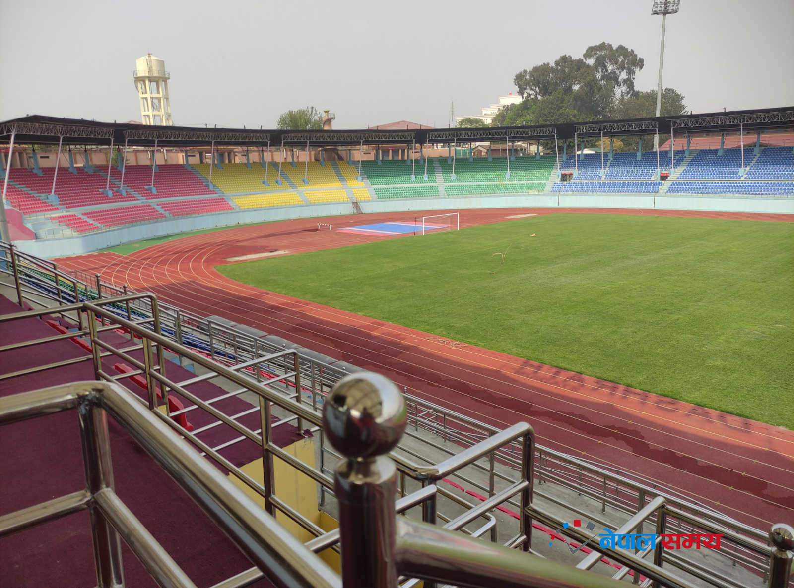 त्रिदेशीय फुटबलका लागि चिटिक्क दशरथ रंगशाला (तस्बिरहरु)