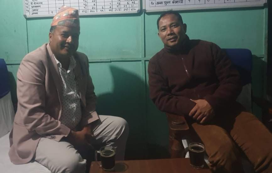 महेश बस्नेतले भेटे रेशम चौधरीलाई, मुद्दा फिर्ता प्रक्रिया सुरु !