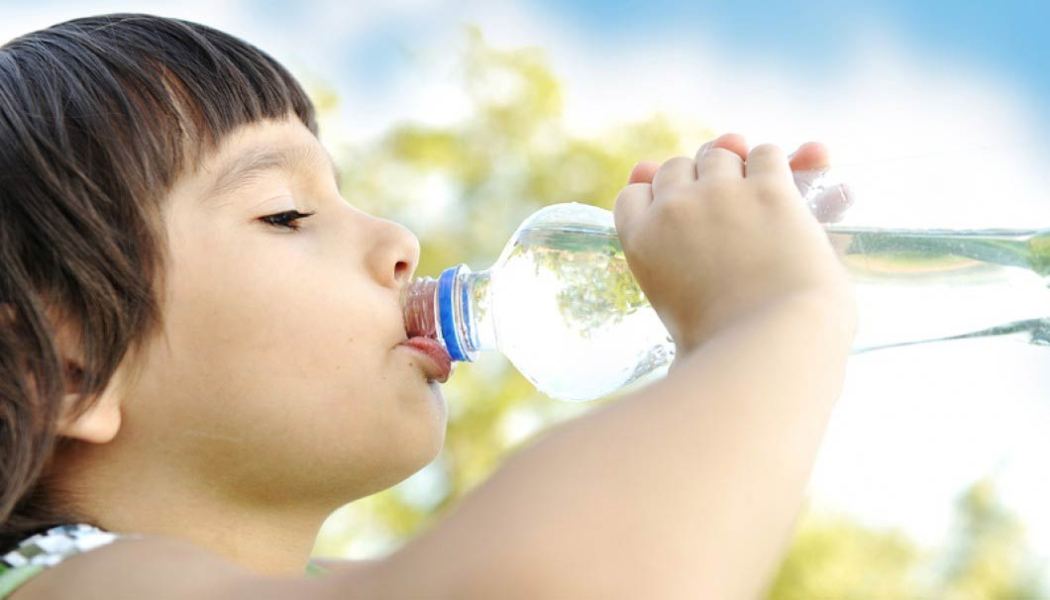 तपाईंको बच्चाले पटक-पटक पानी पिउँछ? यस्तो समस्या हुनसक्छ!