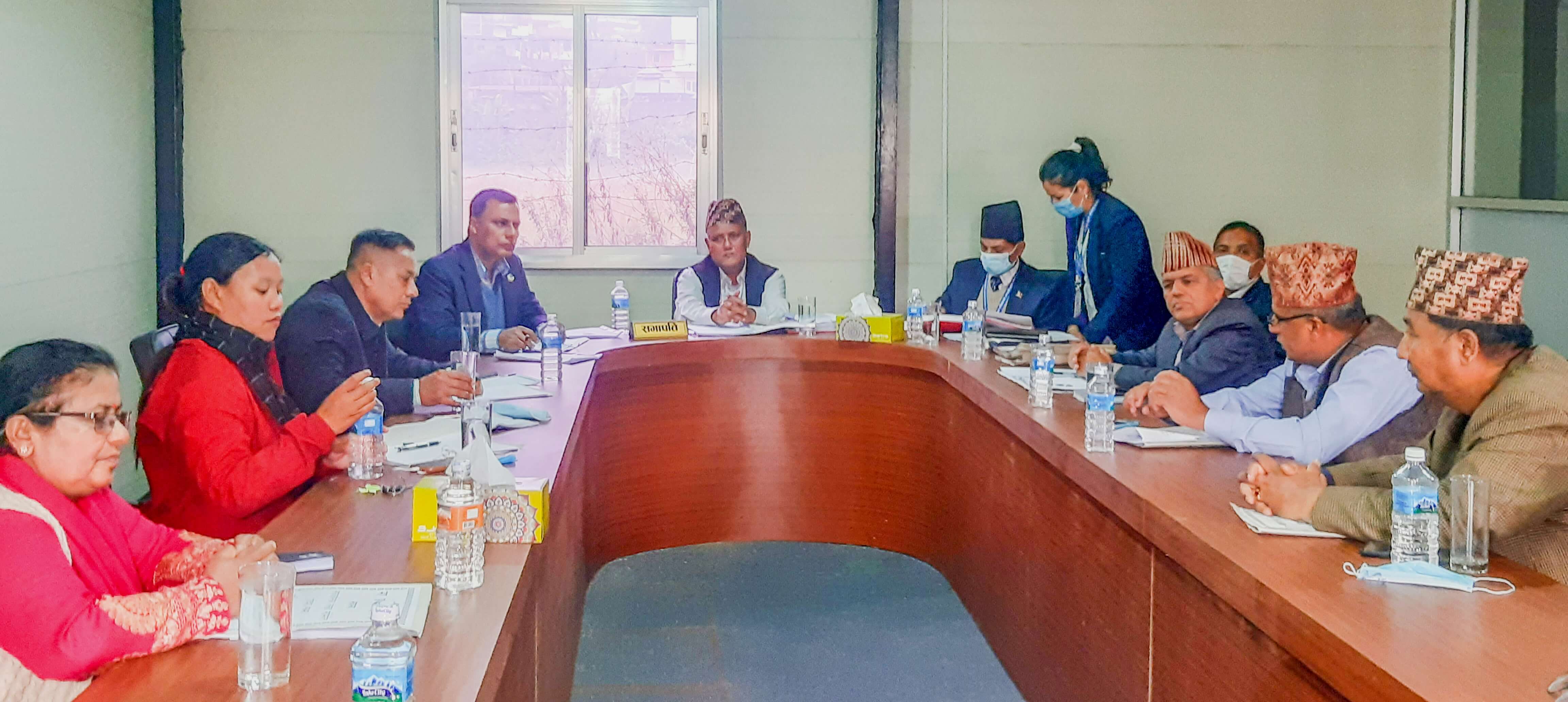 प्रदेशसभाका विषयगत समितिमा सांसदको बेवास्ता, बैठकमा कोरम पुर्‍याउनै धौ