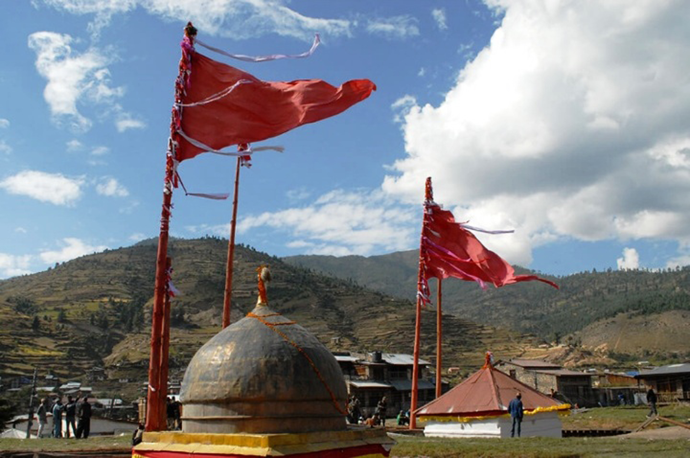 सरकारी भवनले छेक्यो चन्दननाथको शोभा