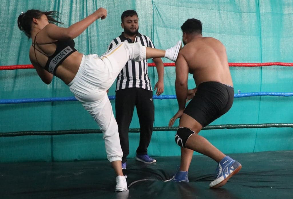 अन्तर्राष्ट्रिय महिला रेस्लिङ आज हुँदै
