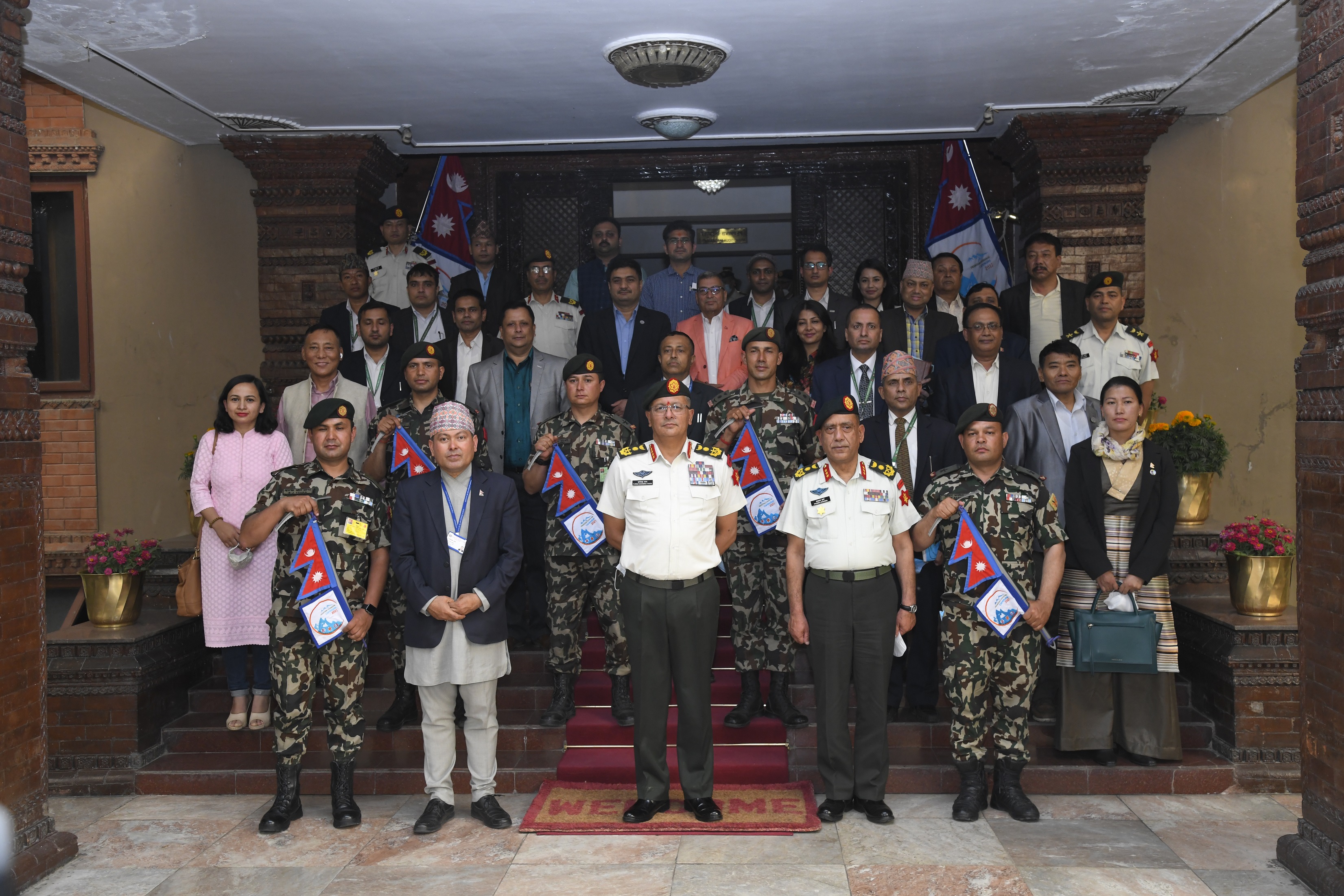 हिमाल सफाइ अभियानमा कोका–कोलाले नेपाली सेनासँग हातेमालो गर्ने