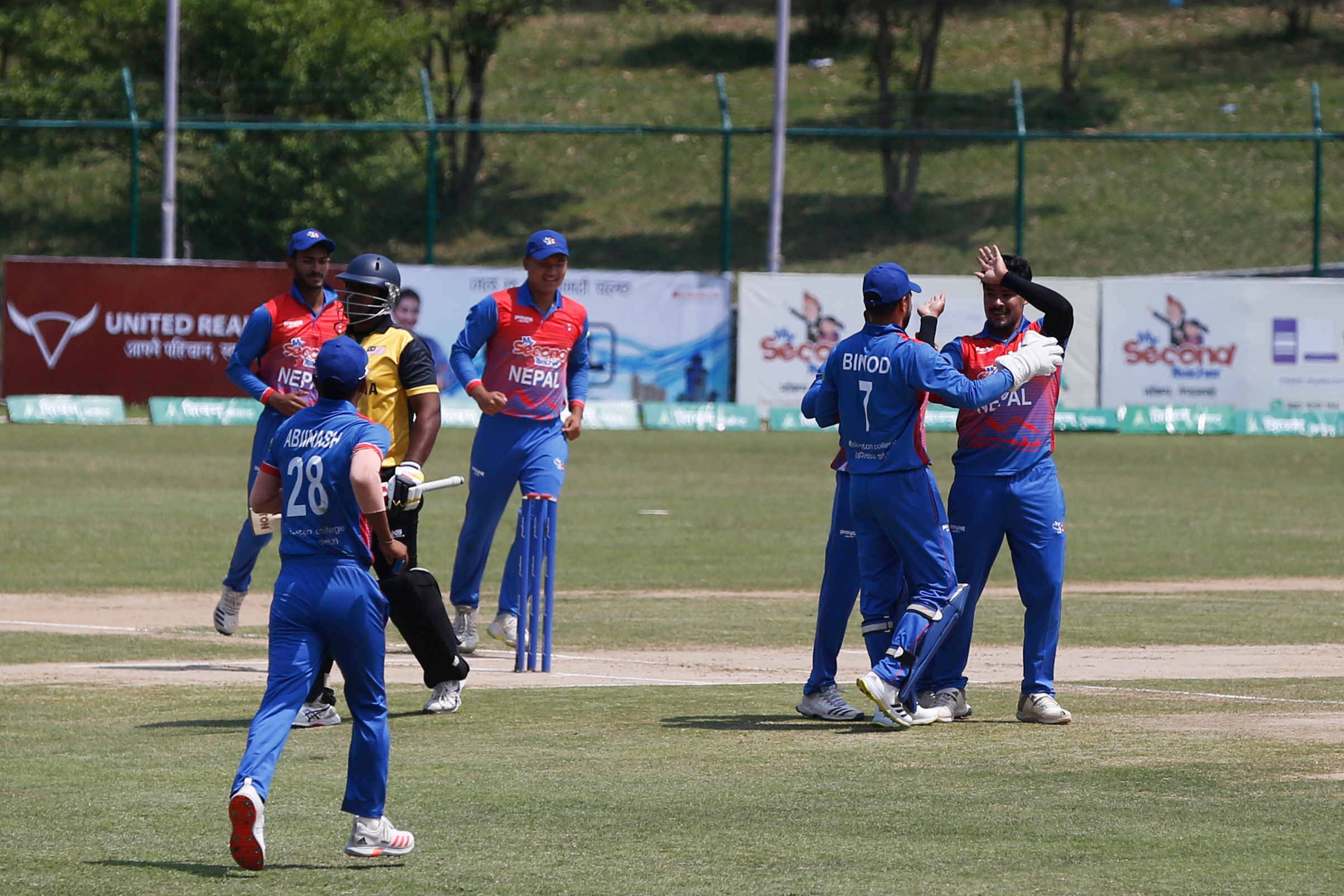 त्रिवि क्रिकेट मैदानमा दर्शकलाई निषेध