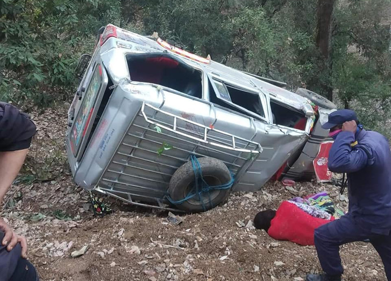 बैतडीमा जन्ती बोकेको जिप दुर्घटना हुँदा एकको मृत्यु, ११ घाइते