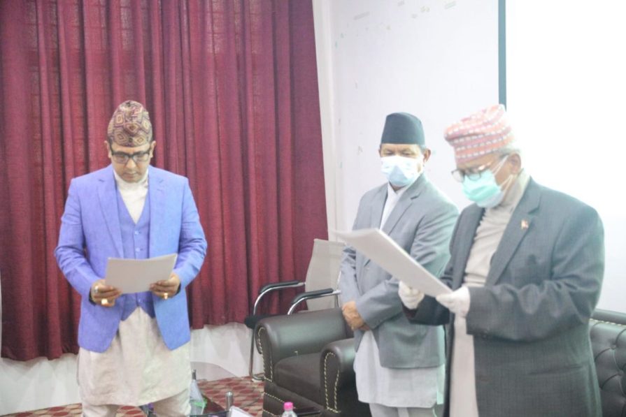 मन्त्री बनेपछि दीपक मनाङेको ठट्यौली- मलाई त निद्रा लागिरा’छ, सुत्न पाएको छैन