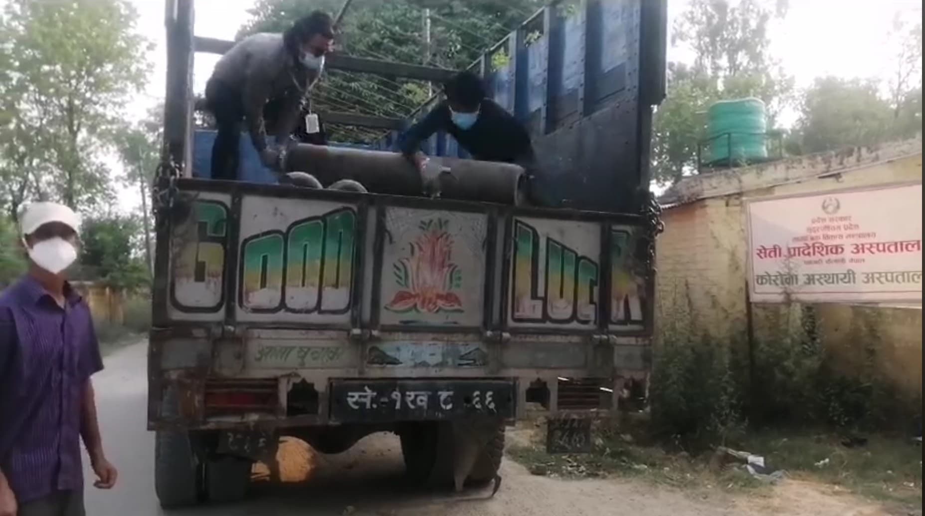सुदूरपश्चिमका चार अस्पताललाई ह्युम्यानिटी फाउण्डेसनको अक्सिजन सहयोग