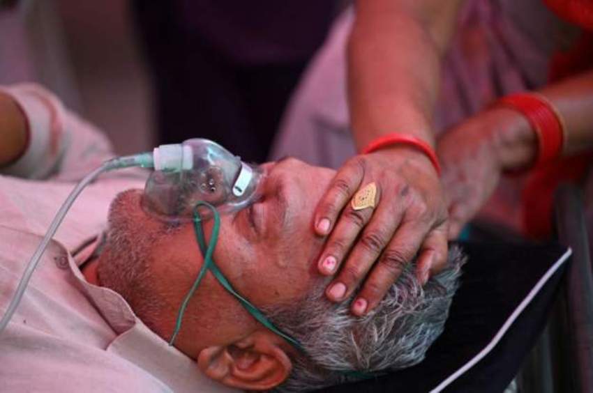 भारत : २४ घण्टामा ४ लाखभन्दा बढी संक्रमित, ४,०९२ को मृत्यु