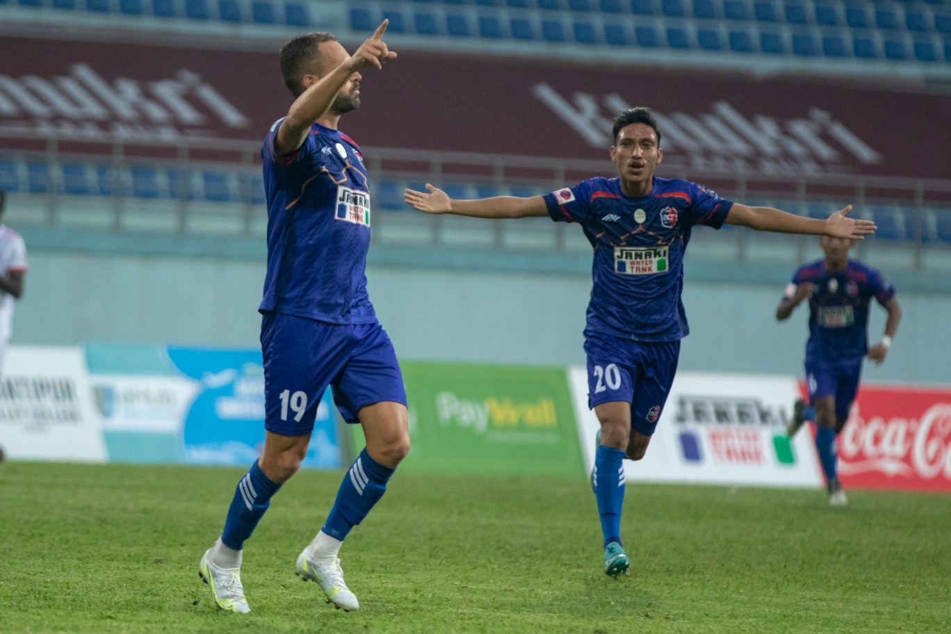 सन्तोष र मान्जीले विराटनगरलाई पुर्‍याए सुपर लिगको शीर्षस्थानमा