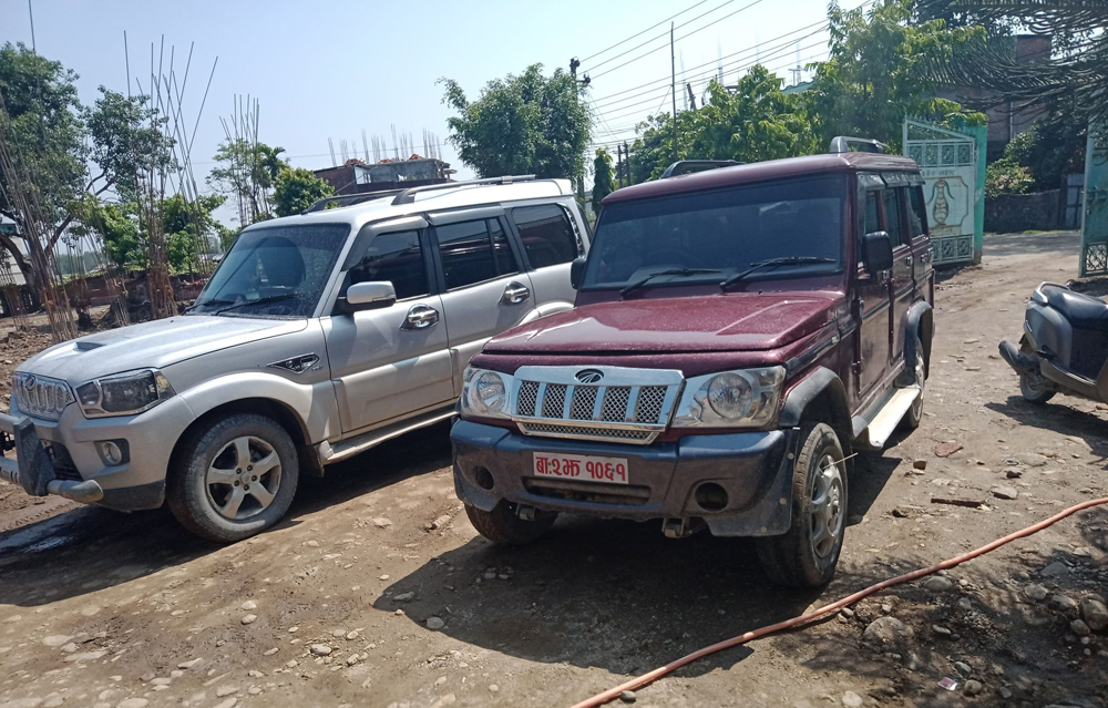 जनप्रतिनिधिका सवारीलाई एम्बुलेन्स बनाउने होड