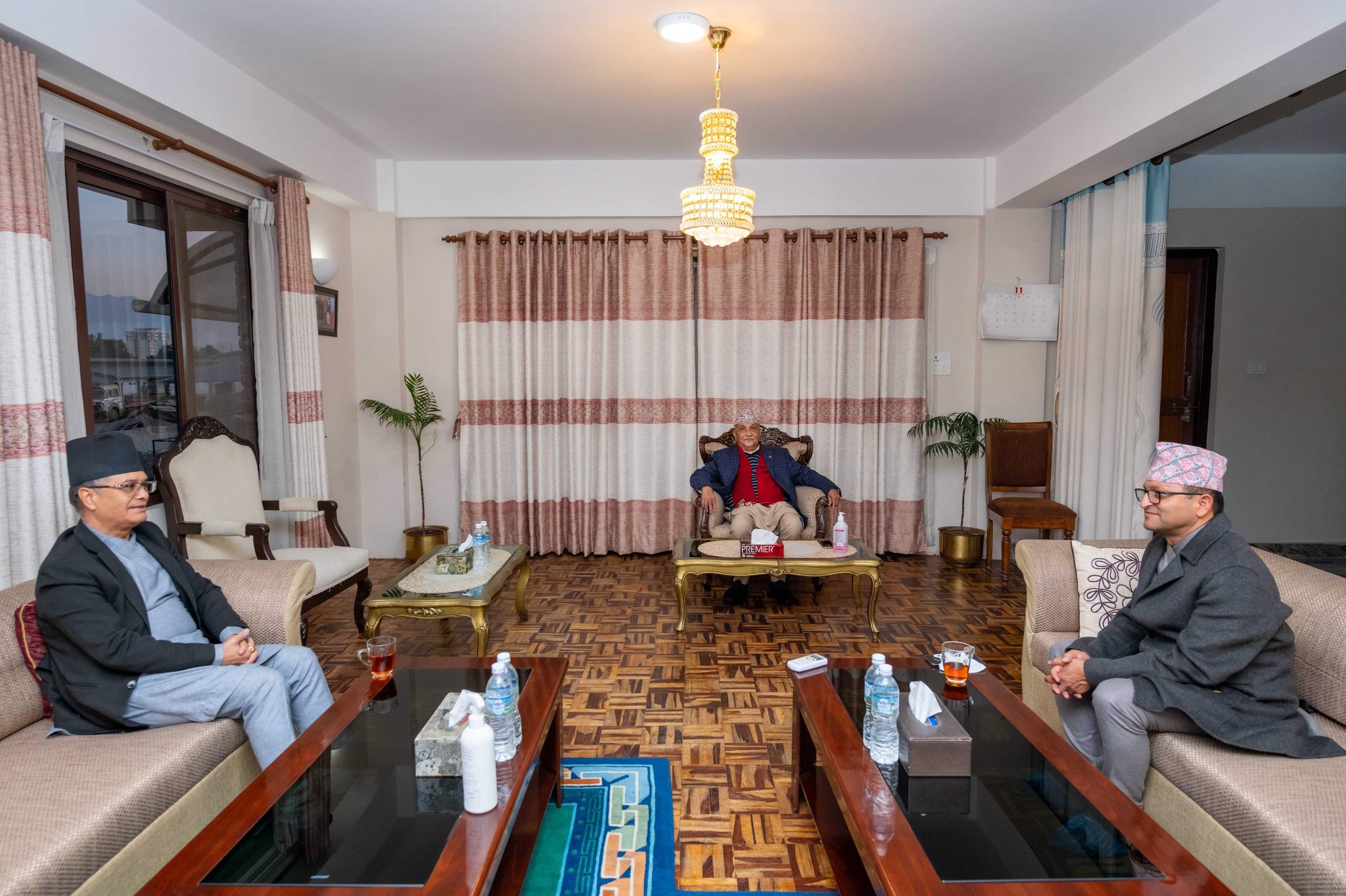 संवैधानिक परिषद्को बैठक बस्दै, सभामुख र देउवा सहभागी नहुने