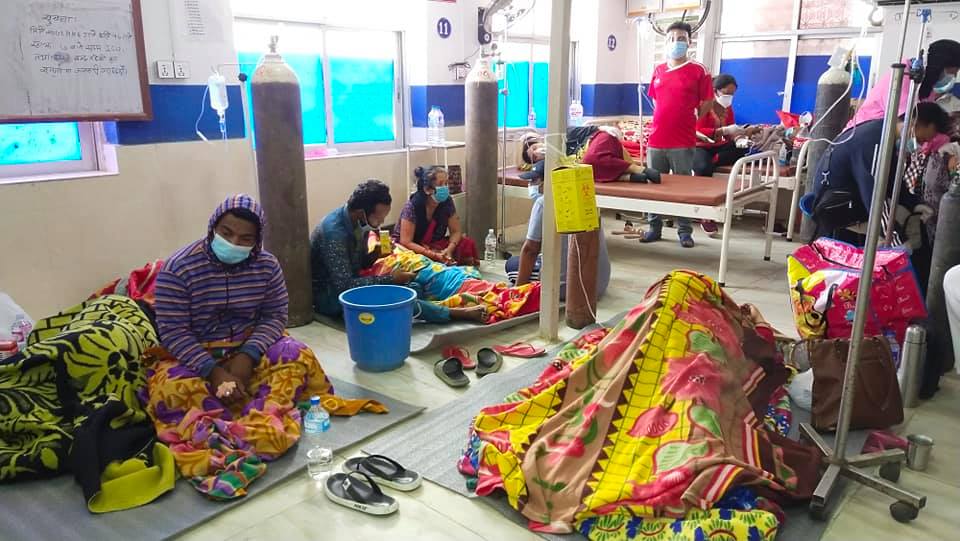 स्टाटस मात्रै लेख्ने मुख्यमन्त्रीले अक्सिजन नपाएर तड्पिएका बिरामी देख्दैनन्