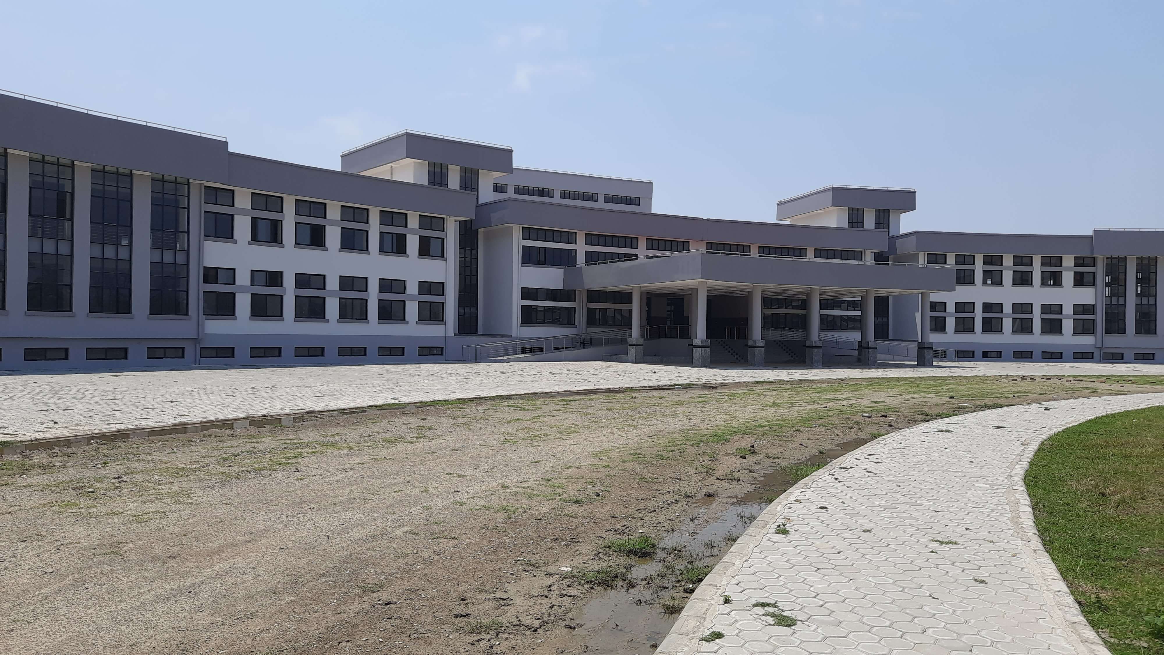 गेटा मेडिकल कलेजमा कोरोना राजनीति
