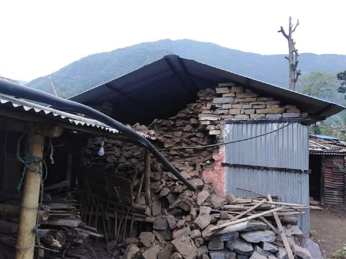 लमजुङमा भूकम्पले पुर्‍यायो क्षति (फोटो फिचर)