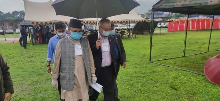 राष्ट्रिय सभा उपनिर्वाचन : मतदान स्थाल पुगे गृहमन्त्री थापा