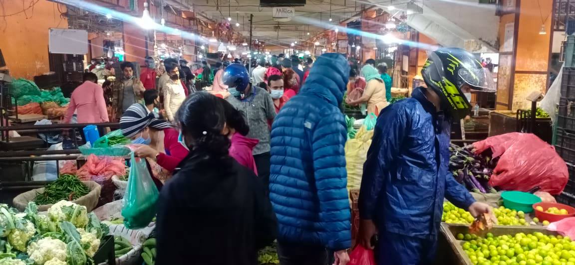 ‘एक हप्ता सबै ठप्प हुने रे, खाद्यान्नको जोहो गर्नैपर्‍यो!' [भिडियाेसहित]