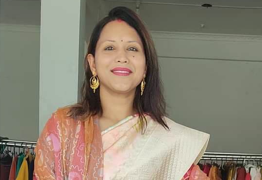 मनकारी मीना: जाे बिरामीलाई निःशुल्क खाना खुवाउँछिन्