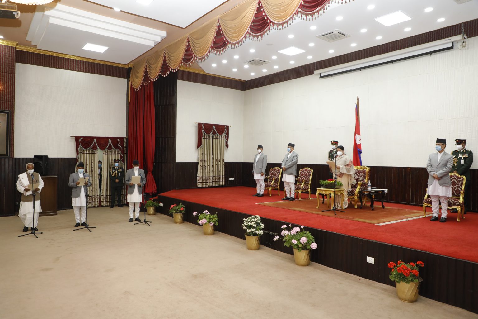मन्त्रिपरिषद्‍ नियुक्ति, हेरफेर र कार्यविभाजन [सूचीसहित]