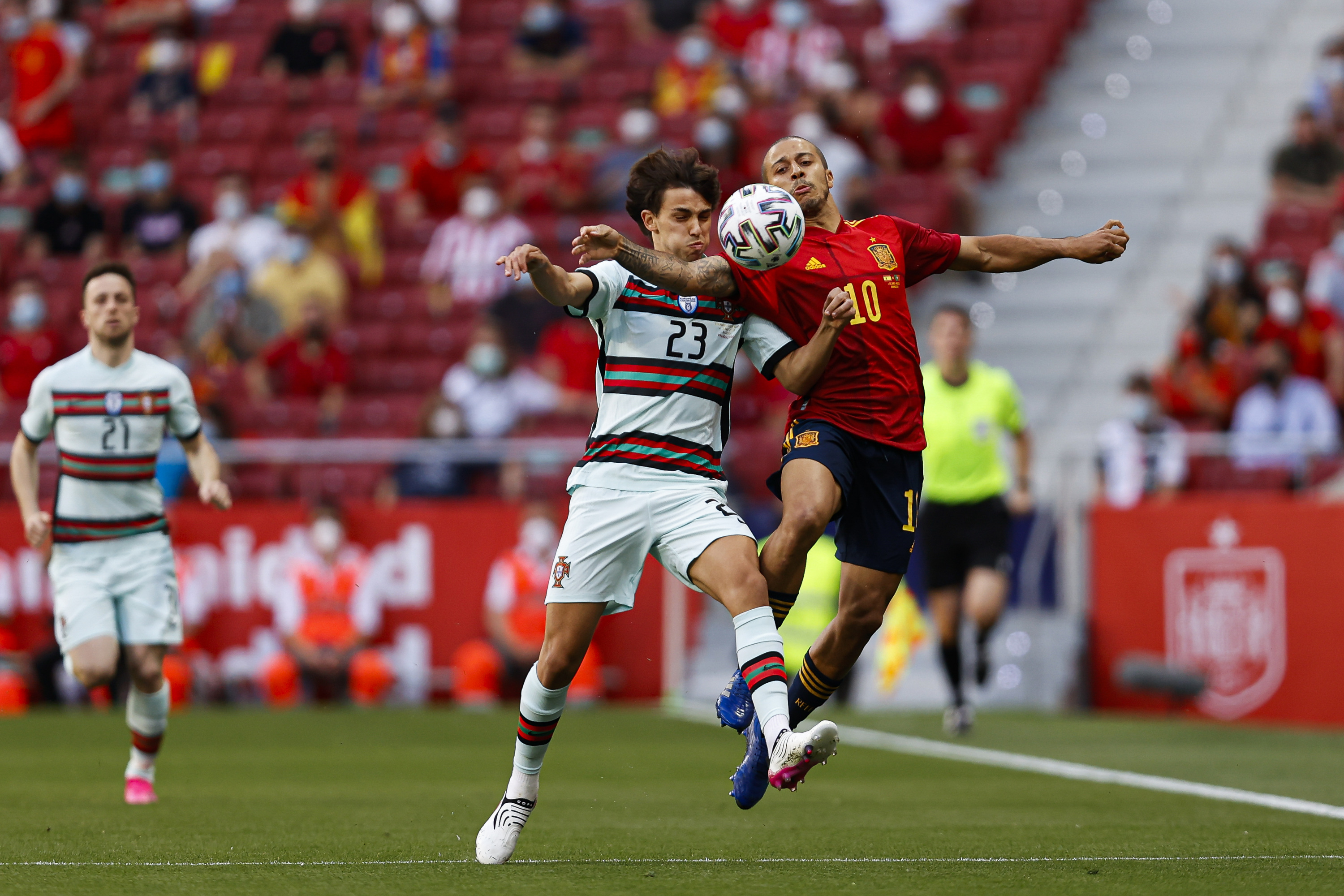 बराबरीमा रोकिए पोर्चुगल र स्पेन