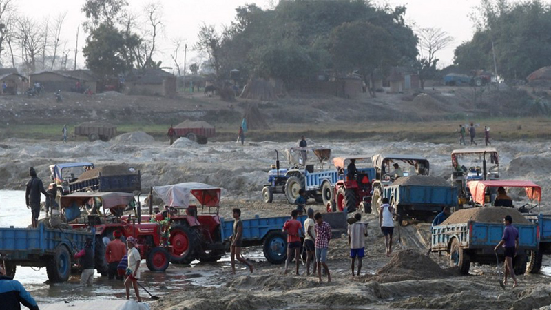 घाटमा मेसिनरी औजार प्रयोग नगर्न समन्वय समितिको निर्देशन