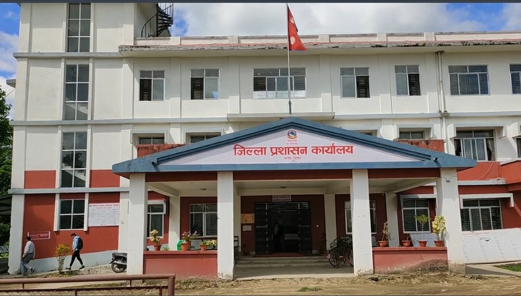 इजाजत प्राप्त हतियार बुझाउन चितवन प्रशासनको आग्रह