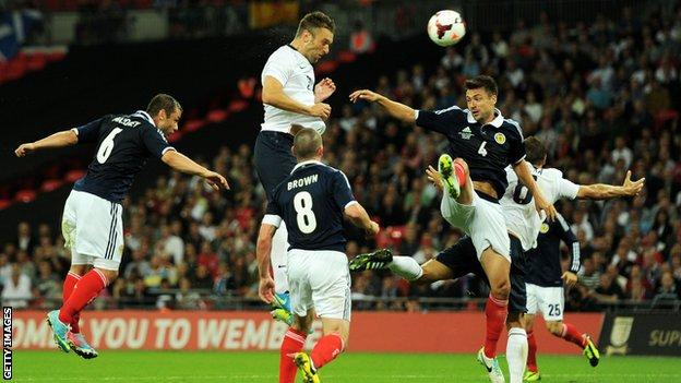 वेम्बली रंगशालामा आज भिड्दैछन् यी दुई छिमेकी टिम