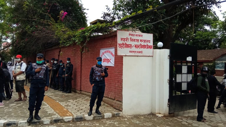 ३ हजार प्राविधिकले सिंहदरबार घेराउ गर्ने