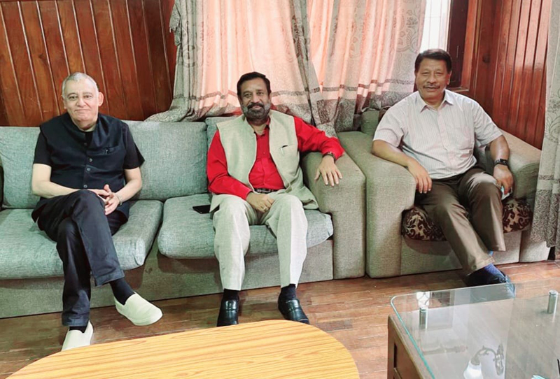 विमलेन्द्र, शशांक र प्रकाशमान दोस्रो छलफलमा