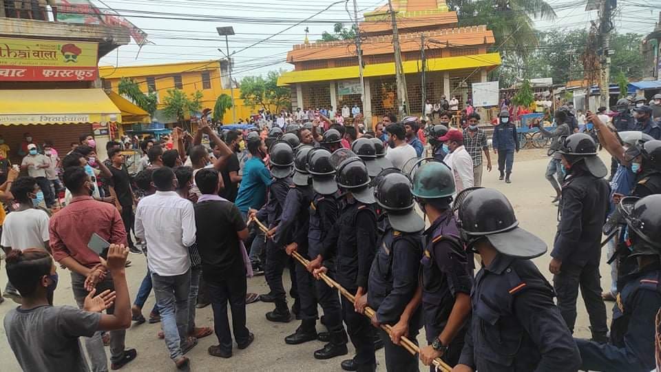 जनकपुरमा ओलीविरुद्ध प्रदर्शन, ओली समूहद्वारा प्रतिकारको प्रयास