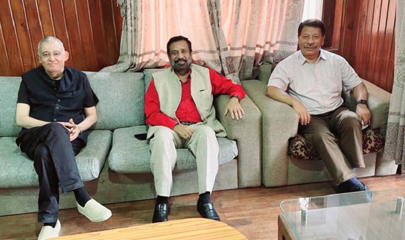केन्द्रीय सदस्यहरूसँग निधि, कोइराला र सिंहले गर्ने भनिएको छलफल स्थगित