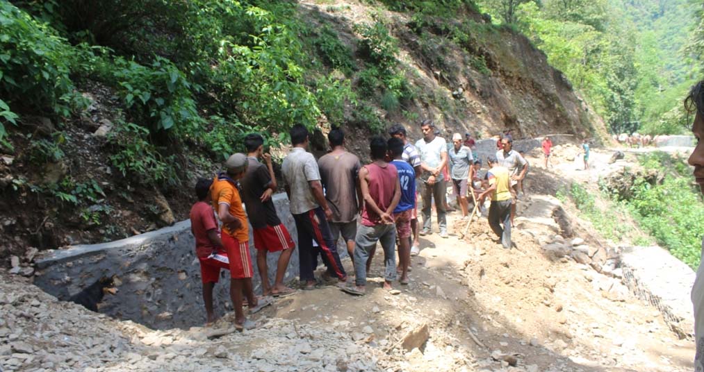 दैलेखमा कोरोना प्रभावितलाई रोजगारी