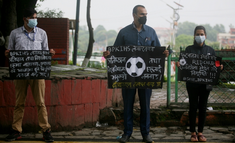 'फुटबलमा झेली गरे रेडकार्ड, राजनीतिमा झेली गरे नियुक्ति'