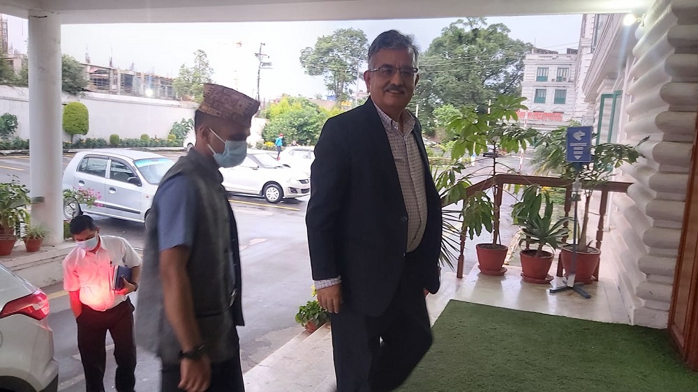 कार्यदल बैठकमा जानुअघि सुरेन्द्र पाण्डेले भने- एकखाले समझदारी बनेको छ, अन्तिम रूप दिने तयारी छ