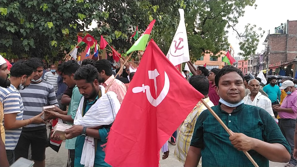 सर्वोच्चको फैसलालाई स्वागत गर्दै जनकपुरधाममा दीप प्रज्ज्वलन