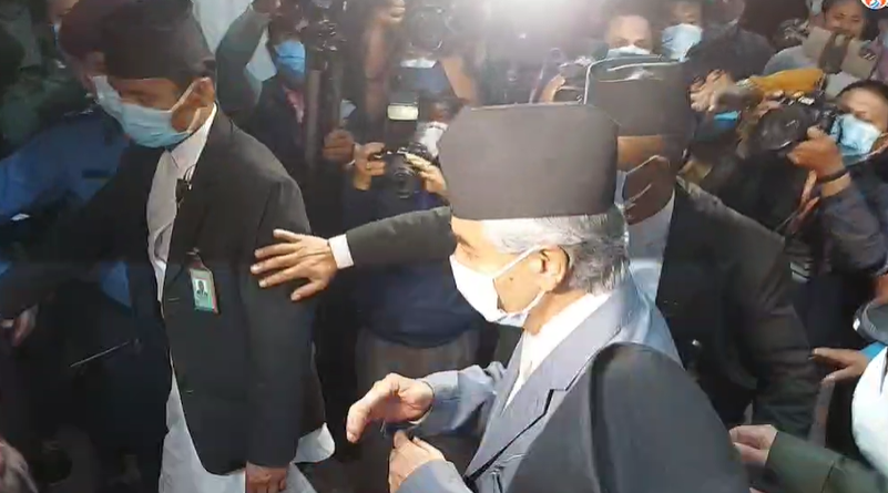 एक साताभित्र फ्रन्टलाइनरलाई जोखिम भत्ता उपलब्ध गराउन सुरु गर्ने सरकारको निर्णय