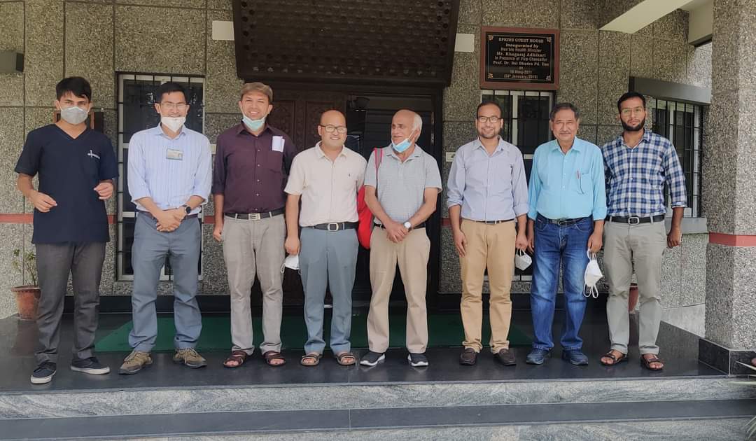 बीपी प्रतिष्ठानको आन्दोलनमा ऐक्यबद्धता जनाउन धरान पुगे डा. केसी