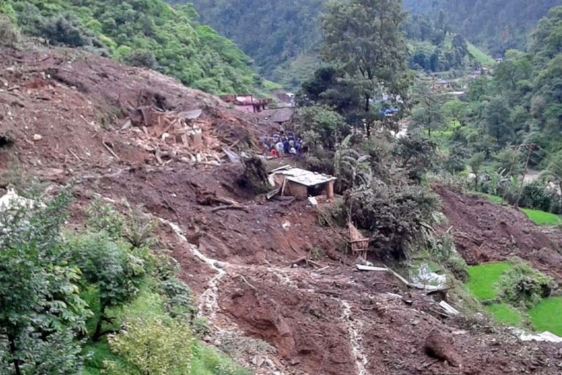 बाढी, पहिरो र कटानले म्याग्दीमा ८५ घर भत्किए