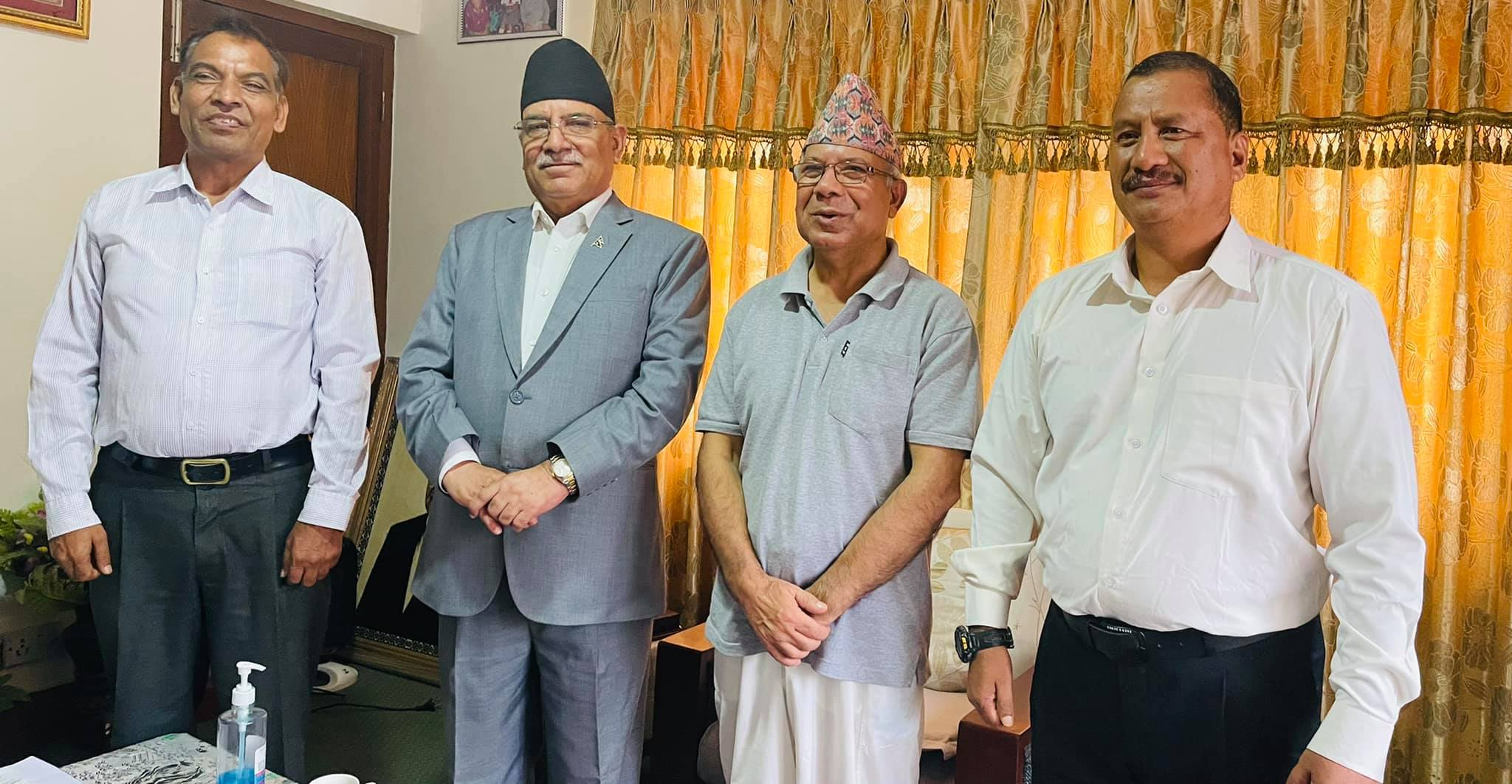 दाहाल, नेपाल र विप्लवबीच बृहत् कम्युनिस्ट एकताबारे छलफल 