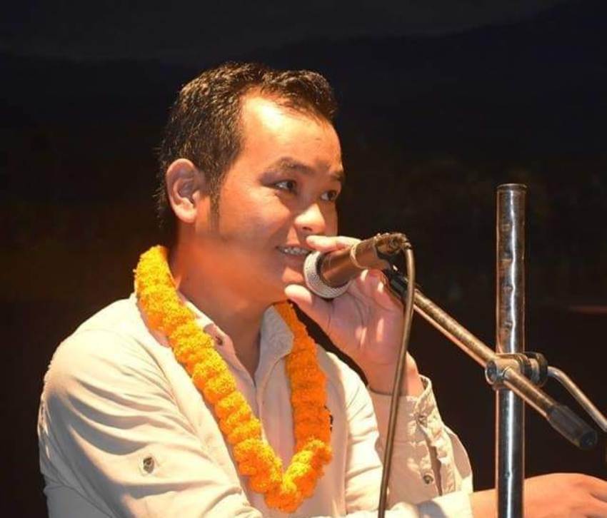आन्दोलनमा शब्दहरू [कविता]
