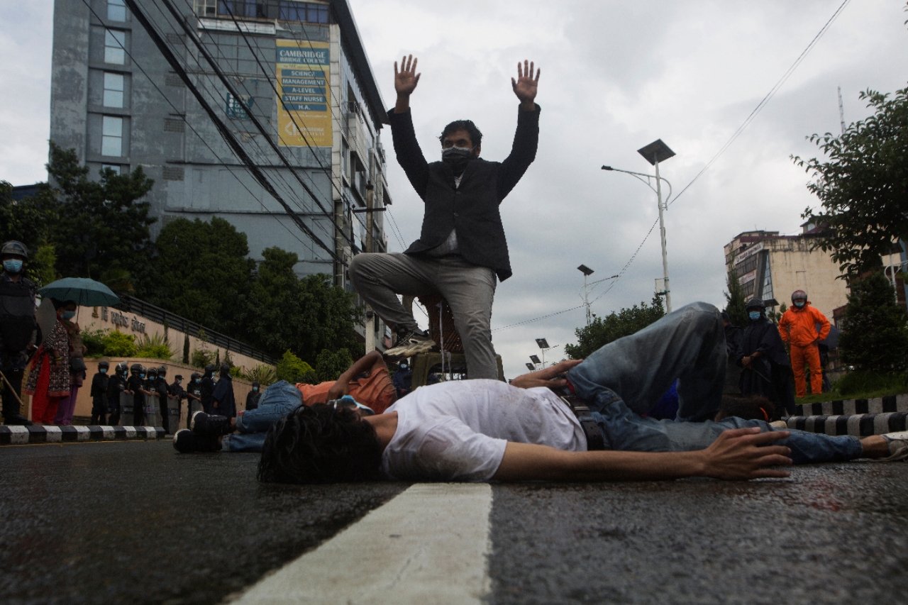 चिसो झरीमा जोशिलो प्रतिरोध सभा [तस्बिरहरु]