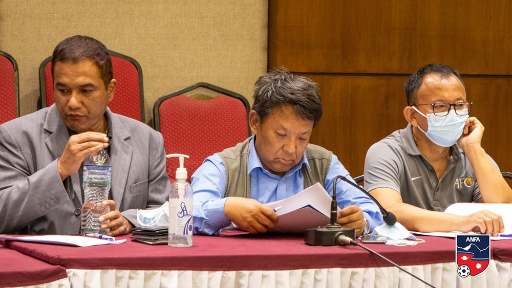 लिग रोकौँ भन्ने मागबाट पछि हटे क्लबहरु