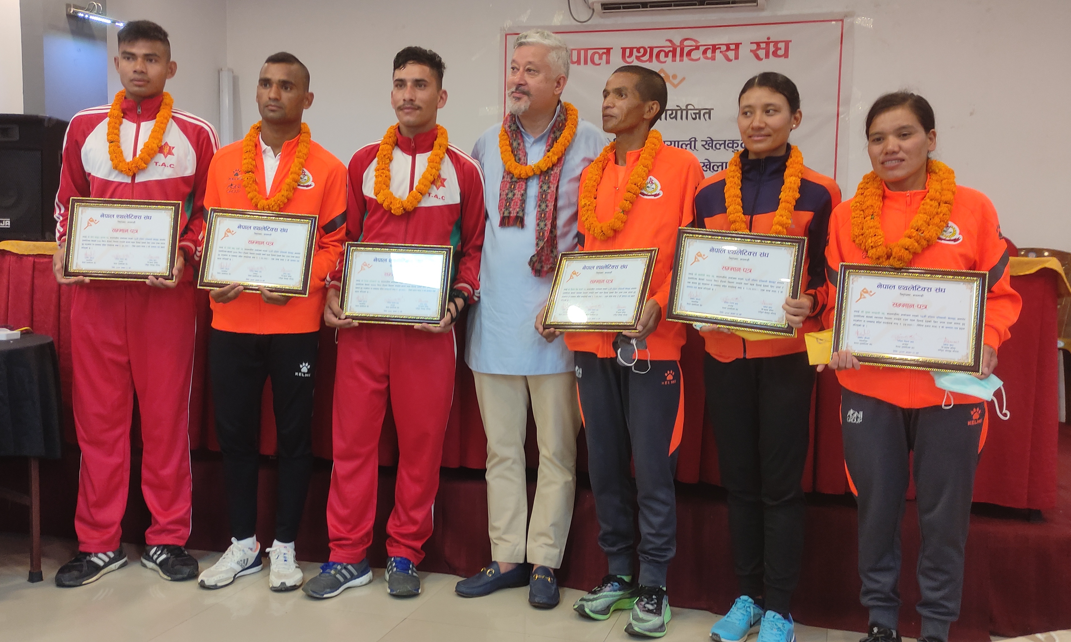 १३ औं सागका पदक विजेता एथ्लेटिक्स खेलाडीलाई २० महिनापछि संघको सम्मान