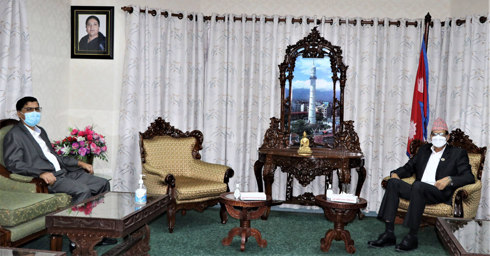 सभामुख सापकोटा र अर्थमन्त्री शर्माबीच छलफल 