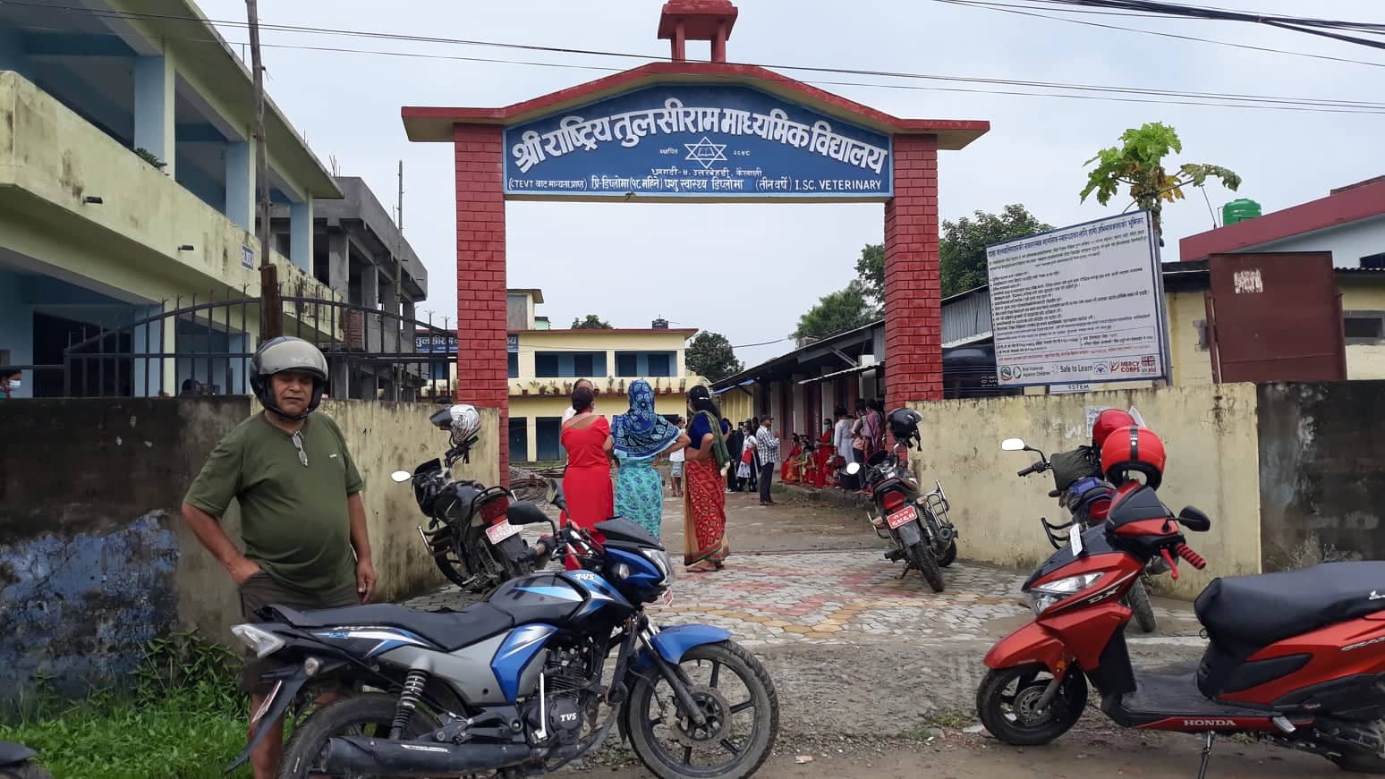 धनगढीमा १७ हजार ५ सय जनालाई भेरोसेल खोप लगाउन सुरु