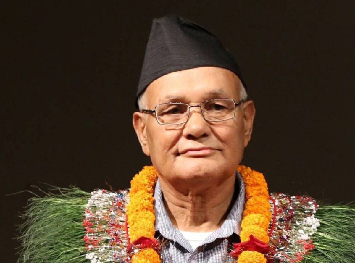भानु पुरस्कार प्राध्यापक कँडेललाई प्रदान