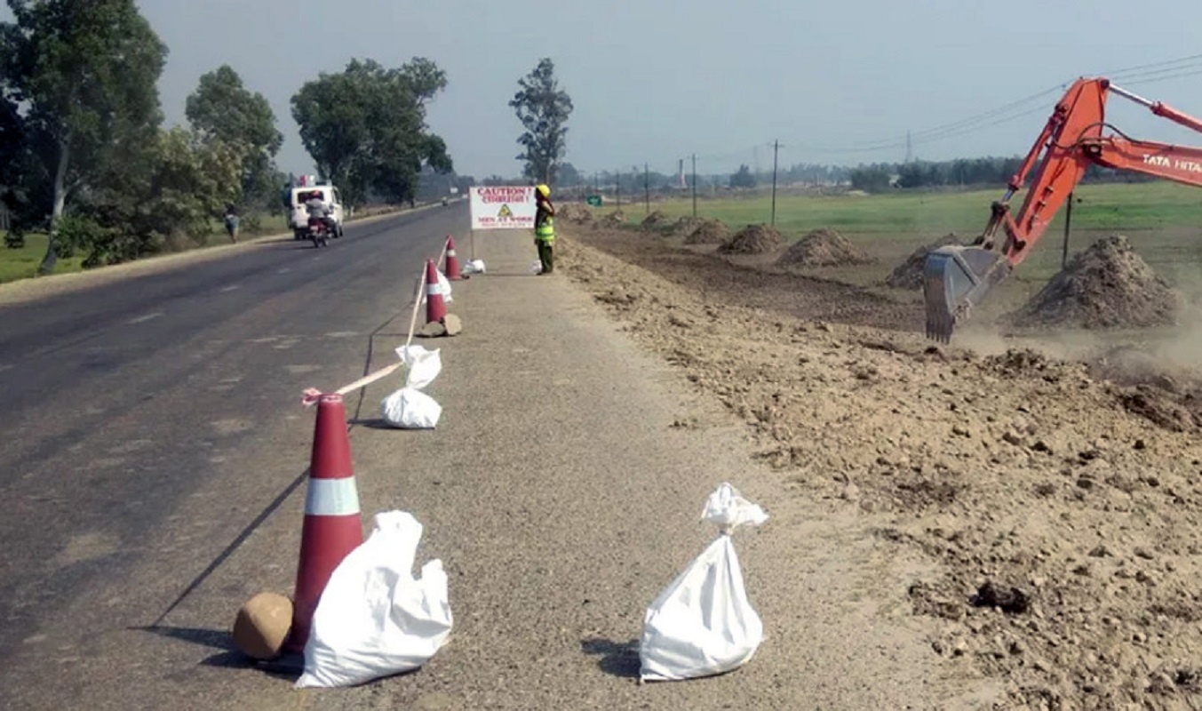 कमला-ढल्केबर-पथलैया सडक चार लेनमा विस्तार गरिने