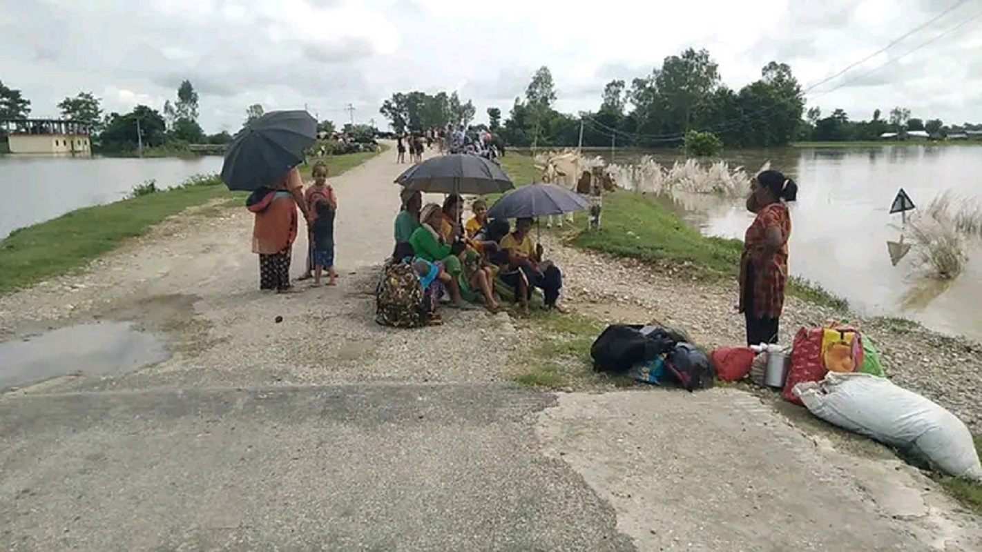 कैलालीका बाढी विस्थापितलाई गासबासको समस्या