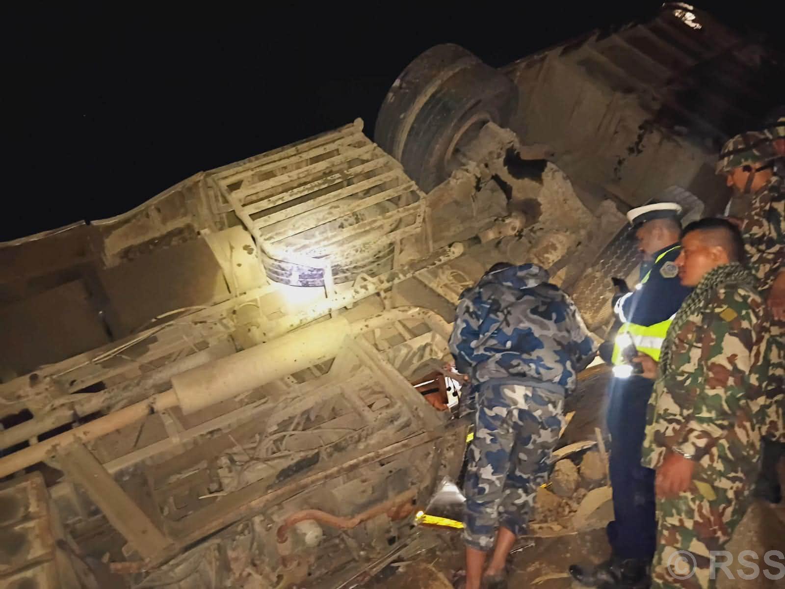 धादिङमा बस दुर्घटना १७ को मृत्यु, २४ घाइते