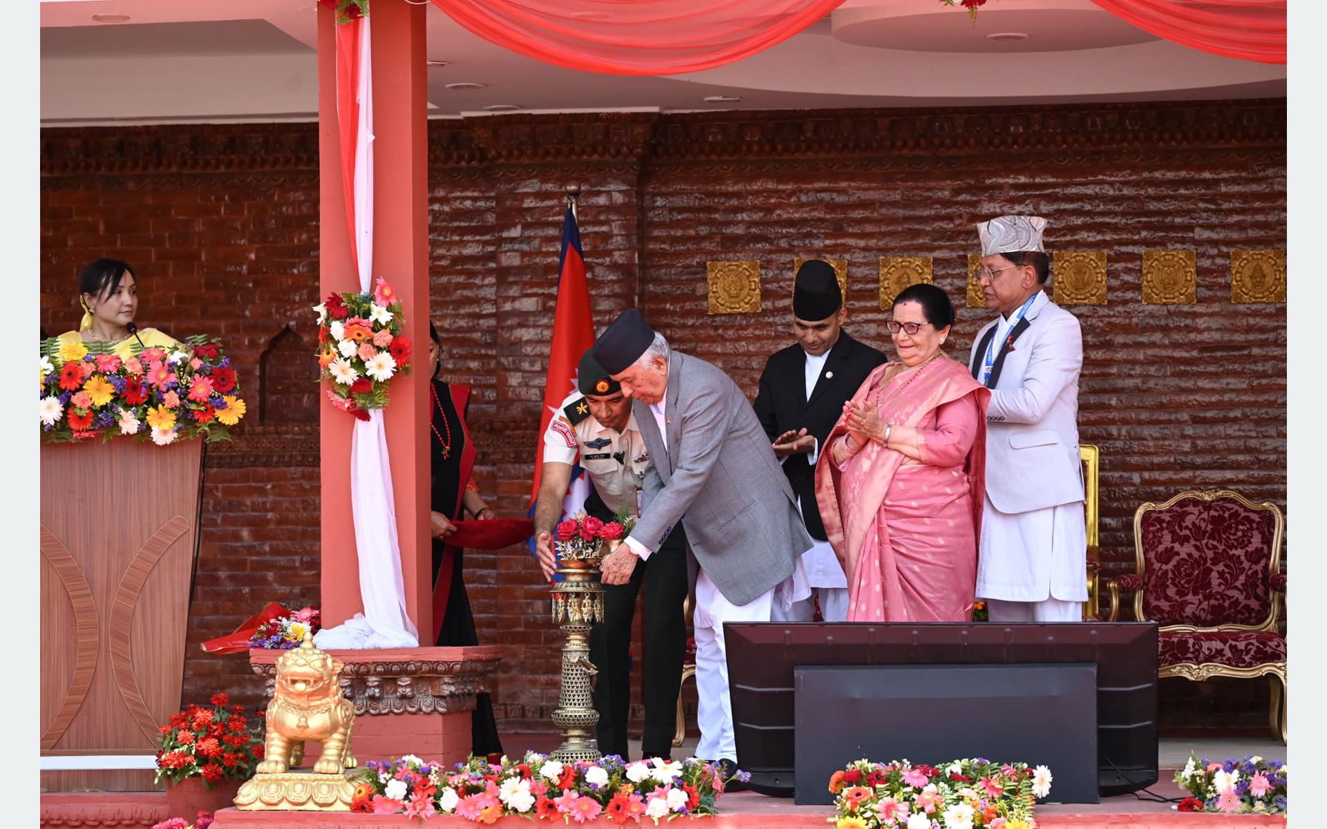 चलचित्र क्षेत्रले अध्ययन, अनुसन्धान र सृजनात्मक पक्षलाई छाड्न हुन्नः राष्ट्रपति