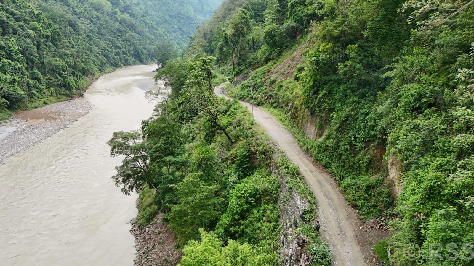 बुद्धसिंह मार्ग : करोडौँ बजेट, तर छैन निर्माणको गति
